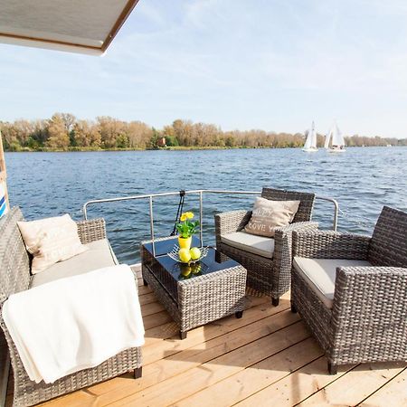 Wohlfuehlboot Hausboot - Festlieger Im Hafen Bad Saarow - Wc An Bord, Dusche An Land Hotel Eksteriør billede